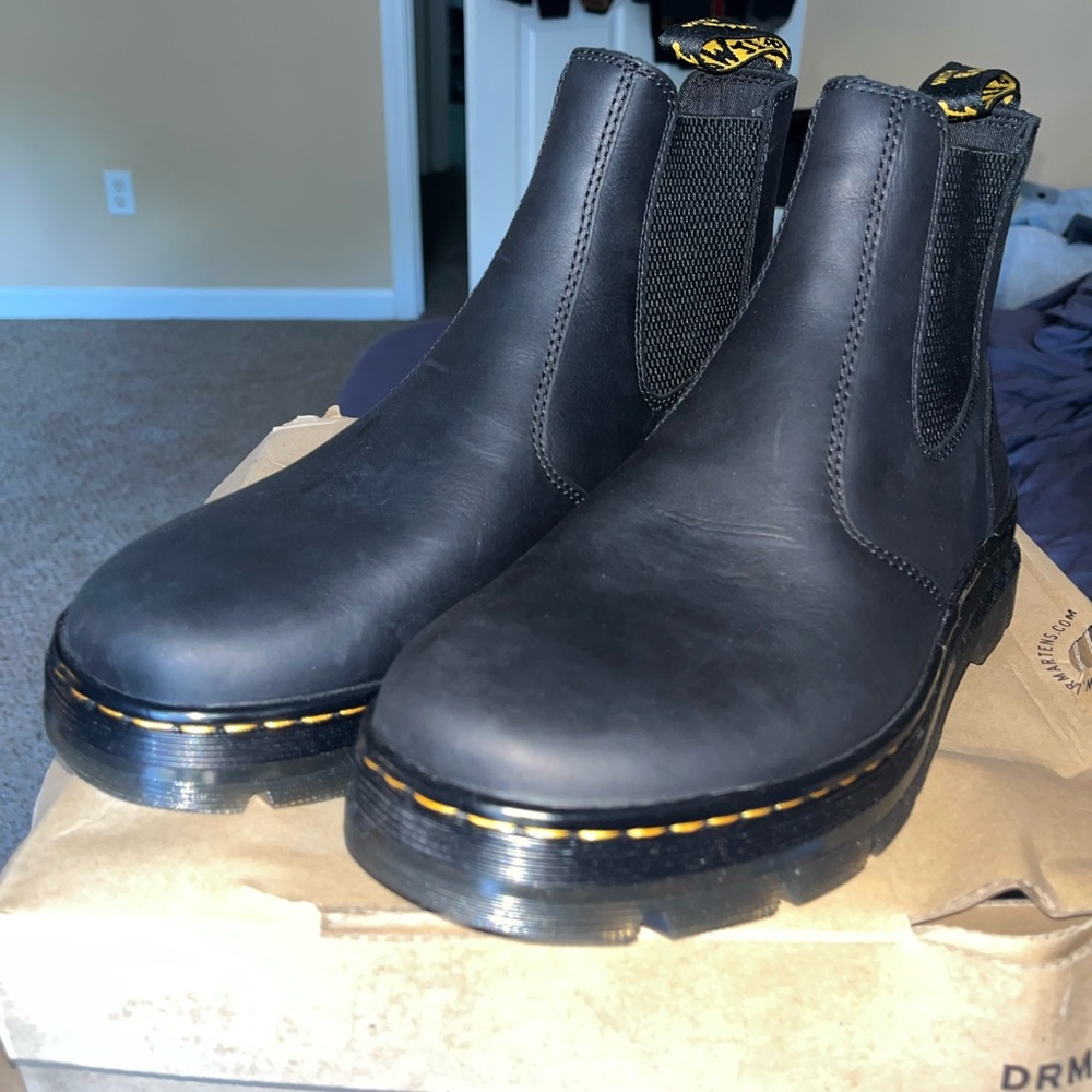 Dr. Martens Embury Chelsea Boots